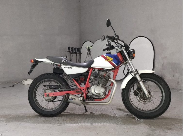 Мотоцикл Honda FTR223 з пробігом 38503 km