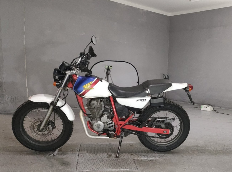 Мотоцикл Honda FTR223 з пробігом 38503 km