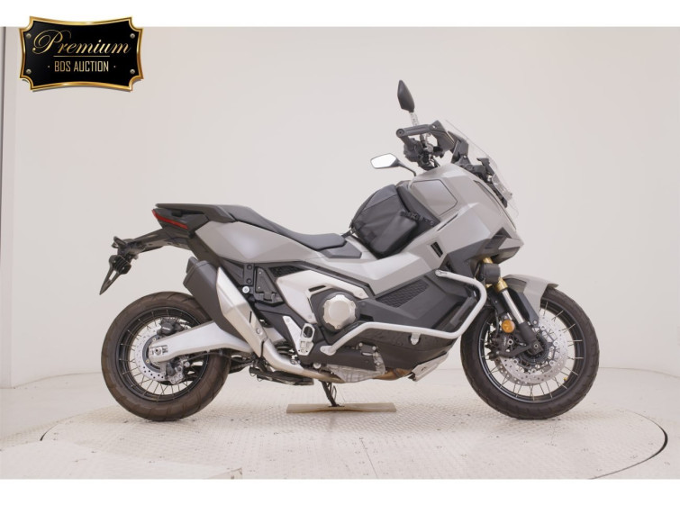 Мотоцикл Honda X-ADV750-2 з пробігом 1345 km