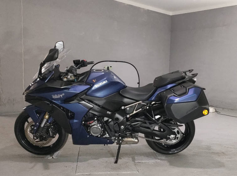 Мотоцикл Suzuki gsx-s1000 gt з пробігом 5861 km