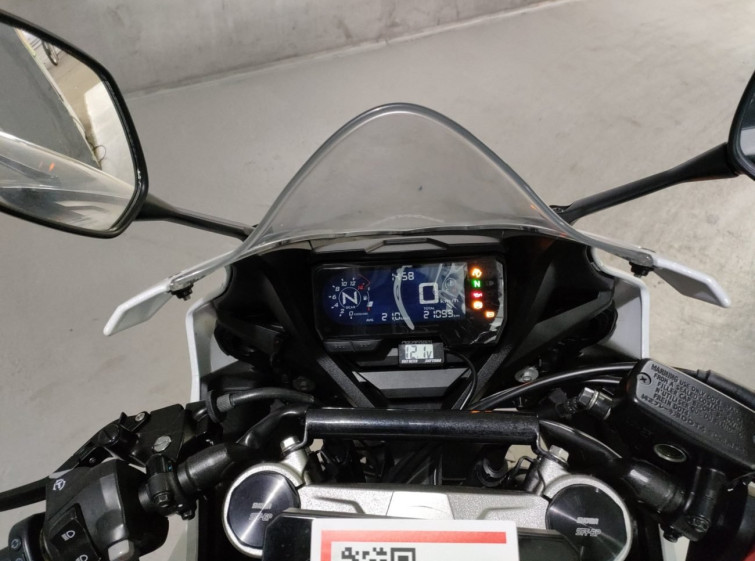 Мотоцикл Honda CBR650R з пробігом 21093 km