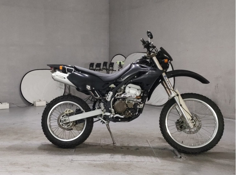Мотоцикл Kawasaki KLX250 з пробігом 6935 km