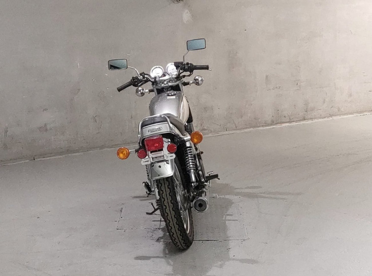 Мотоцикл Yamaha SR400 с пробегом 29469 km