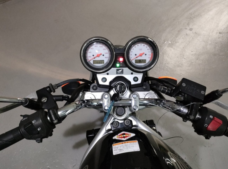 Мотоцикл Honda VTR250 с пробегом 15824 km