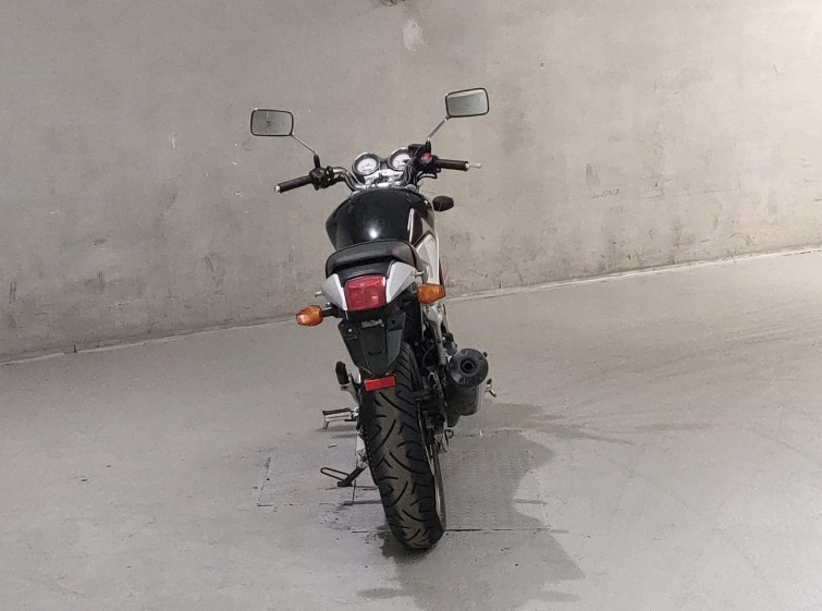 Мотоцикл Honda VTR250 с пробегом 15824 km