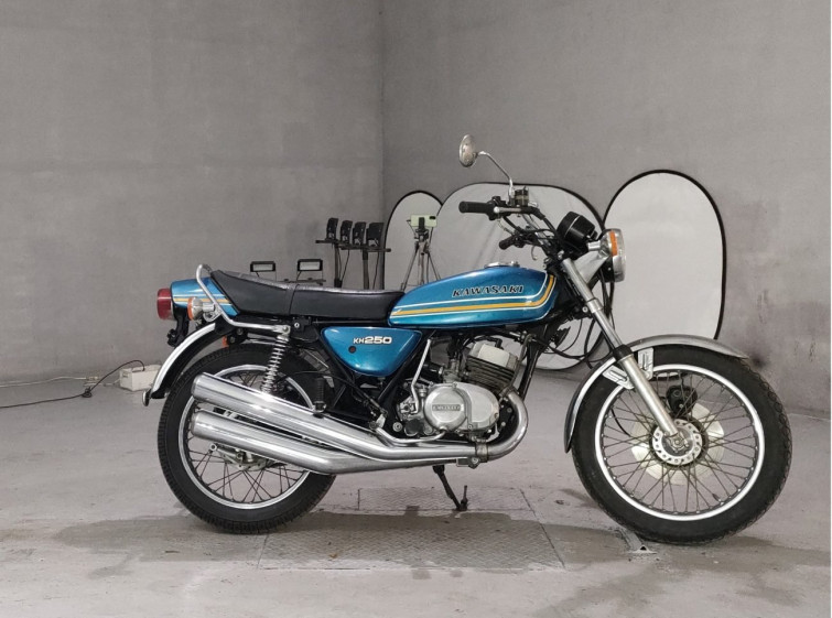 Мотоцикл Kawasaki KH250 с пробегом 18944 km