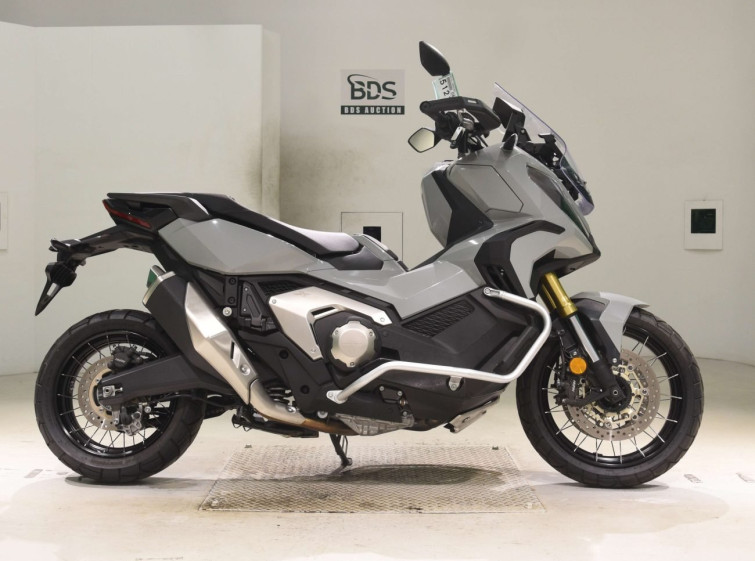 Мотоцикл Honda X-ADV750 с пробегом 16528 km