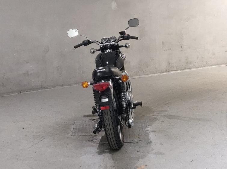 Мотоцикл Kawasaki W400 з пробігом 7081 km