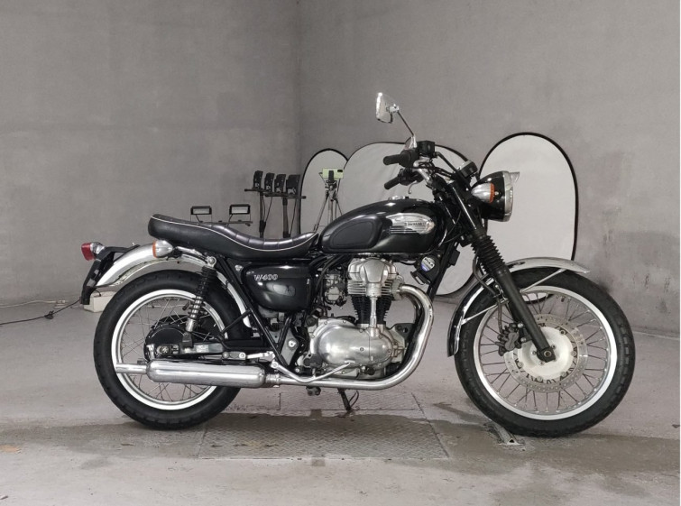Мотоцикл Kawasaki W400 з пробігом 7081 km