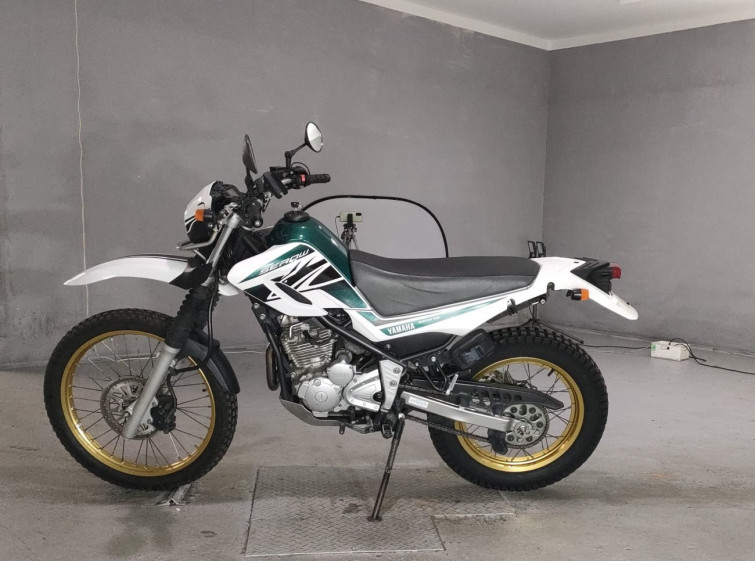 Мотоцикл Yamaha SEROW XT250 с пробегом 42119 km
