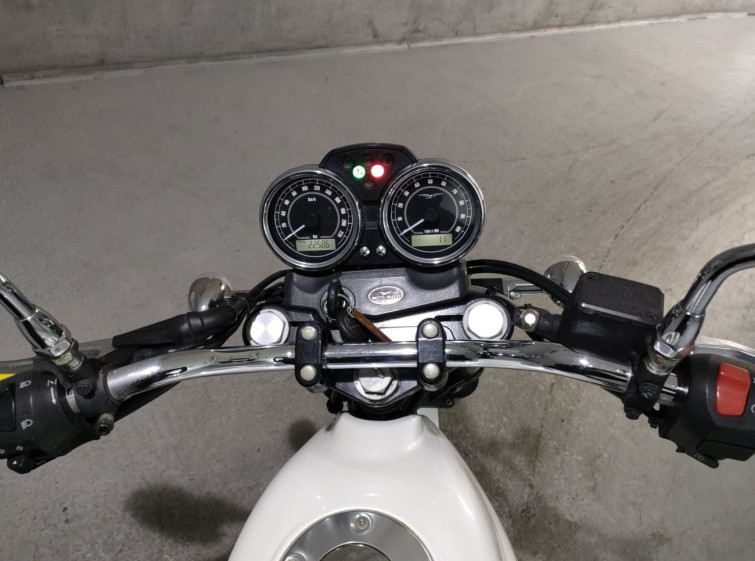 Мотоцикл Moto Guzzi V7 з пробігом 22586 km