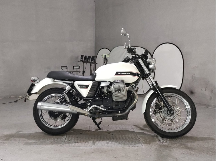 Мотоцикл Moto Guzzi V7 з пробігом 22586 km