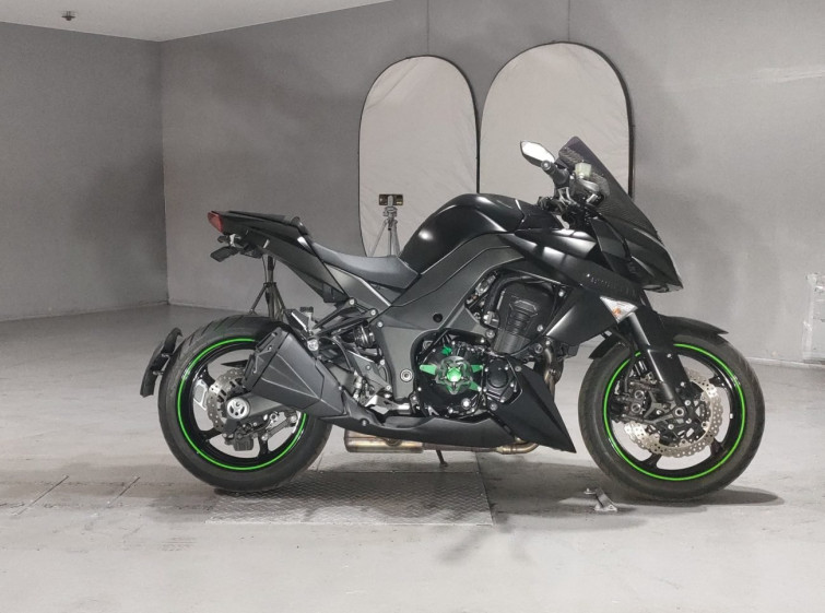 Мотоцикл Kawasaki Z1000 с пробегом 17288 km