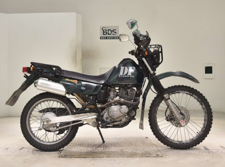 Мотоцикл Suzuki DF200E с пробегом 7589 km