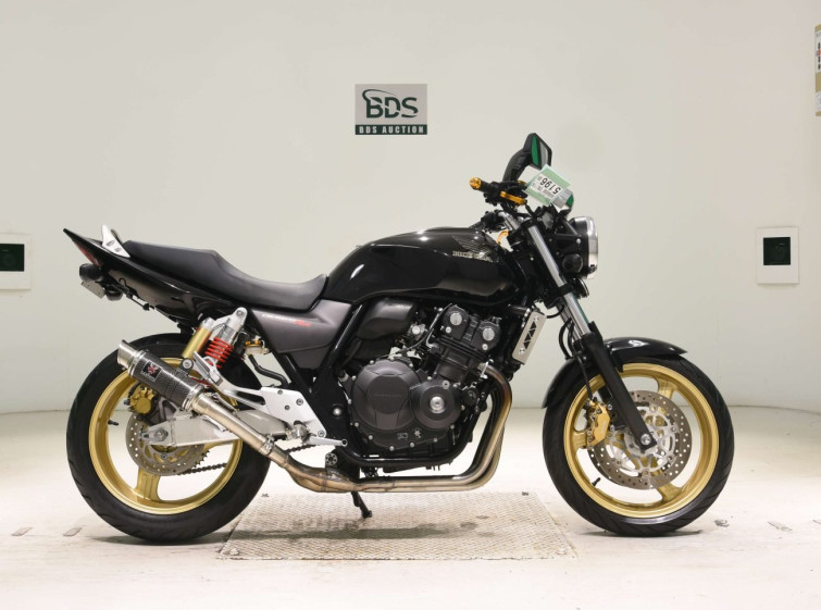 Мотоцикл Honda CB400SFV з пробігом 5961 km
