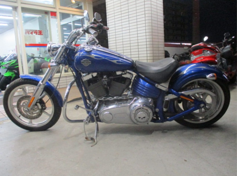 Мотоцикл HD ROCKER C FXCWC1580