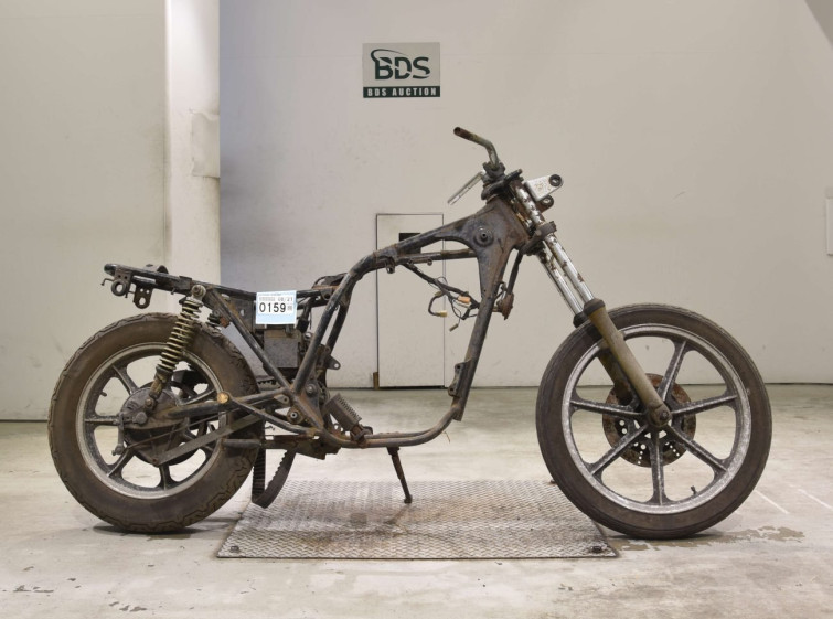 Мотоцикл Kawasaki Z250LTD