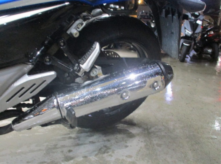 Мотоцикл Suzuki GSR250 з пробігом 12438 km