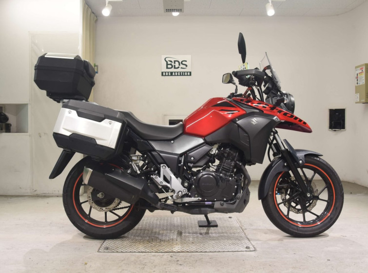 Мотоцикл Suzuki V-STROM DL250 з пробігом 17904 km