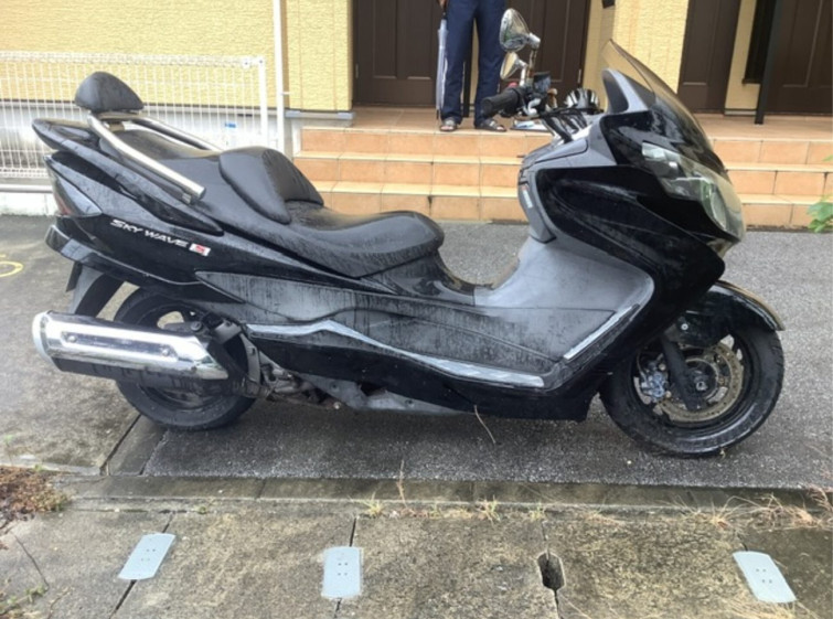 Мотоцикл Suzuki SKYWAVE 400