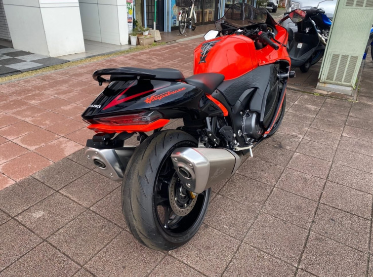 Мотоцикл Suzuki GSX1300R HAYABUSA с пробегом 1300 km
