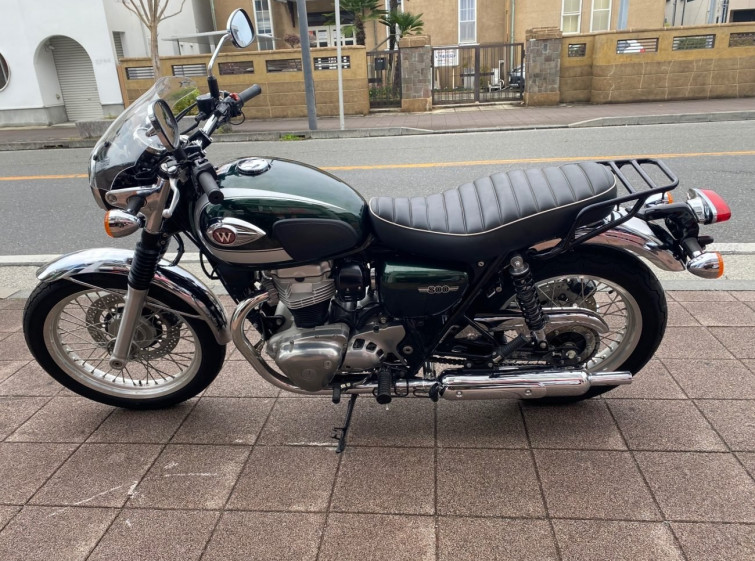 Мотоцикл Kawasaki W800 з пробігом 9061 km