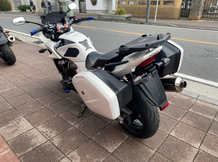 Мотоцикл Honda CB1300SF з пробігом 68258 km