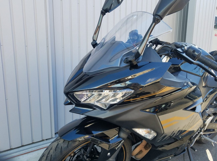 Мотоцикл Kawasaki NINJA400 з пробігом 43206 km