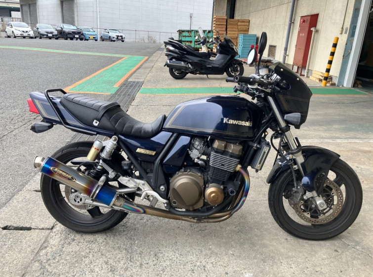 Мотоцикл Kawasaki ZRX400 с пробегом 14097 km