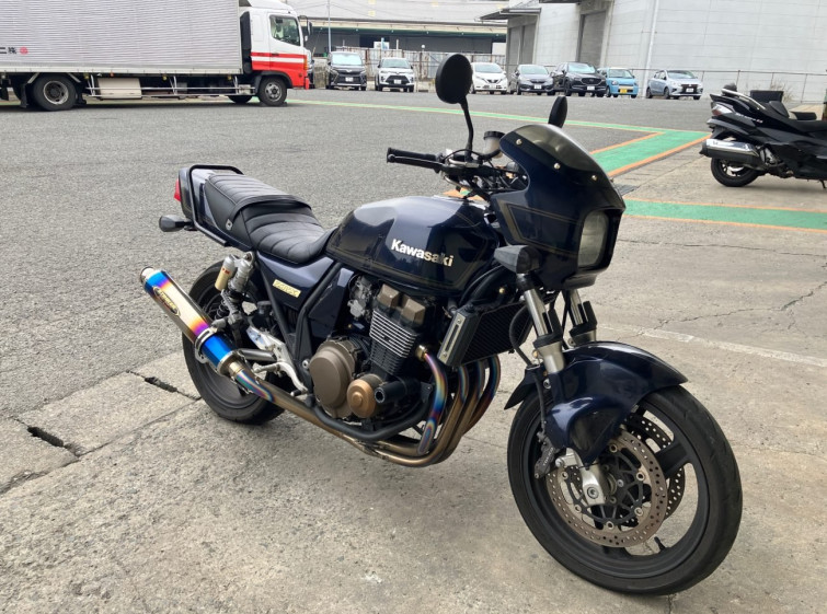 Мотоцикл Kawasaki ZRX400 с пробегом 14097 km