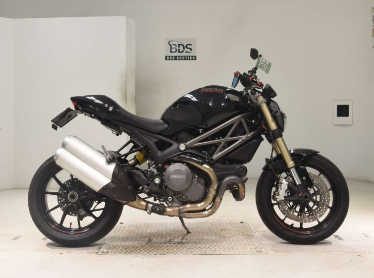 Мотоцикл Ducati MONSTER 1100EVO з пробігом 16197 km