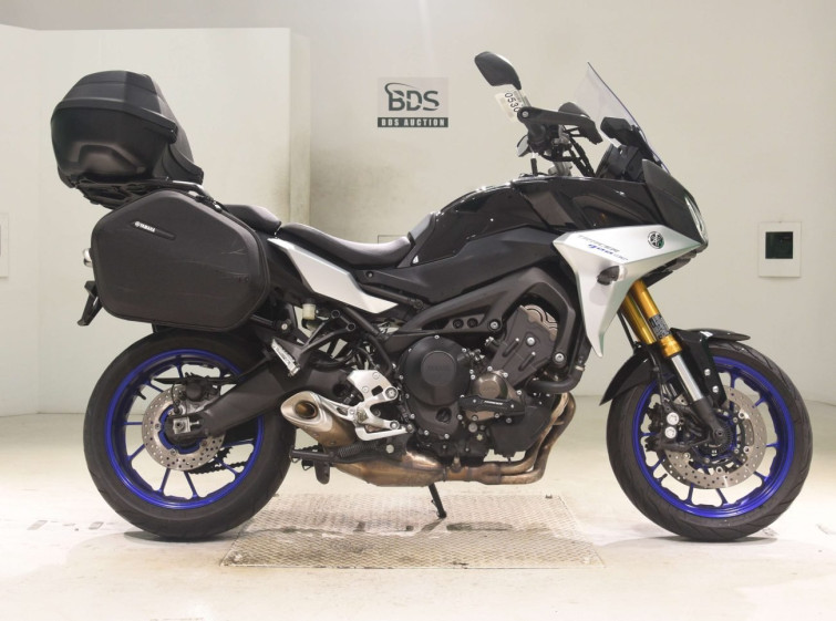 Мотоцикл Yamaha MT-09 з пробігом 15251 km