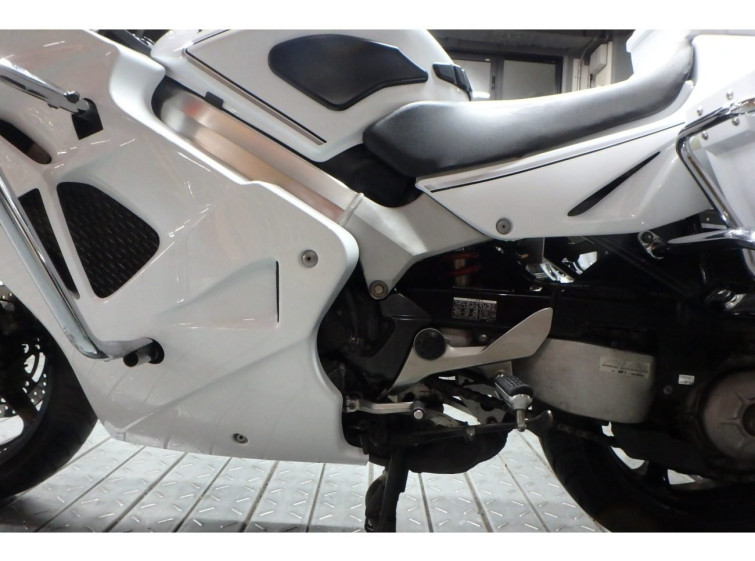 Мотоцикл Honda VFR800F с пробегом 2216 km