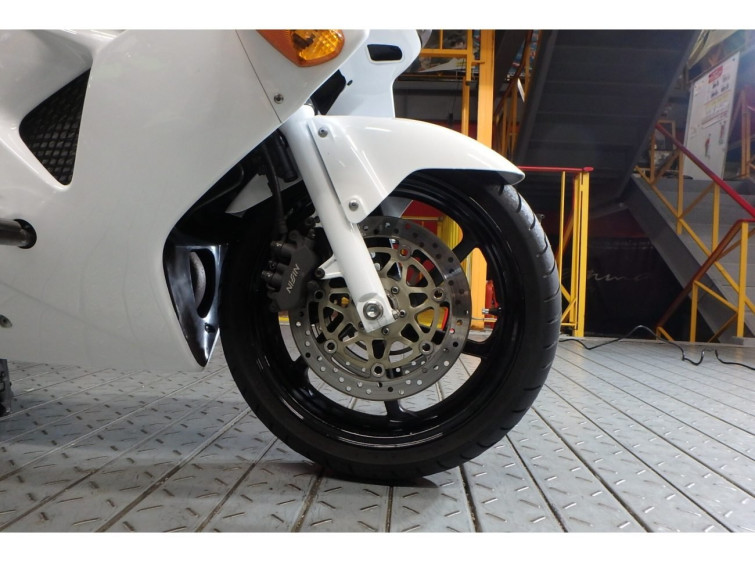 Мотоцикл Honda VFR800F с пробегом 2216 km