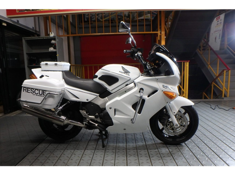Мотоцикл Honda VFR800F с пробегом 2216 km