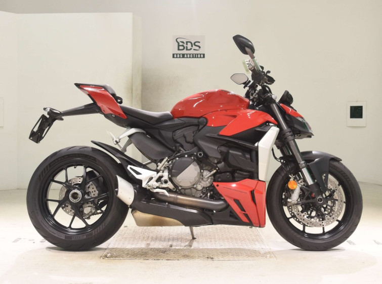 Мотоцикл Ducati STREETFIGHTER V2 с пробегом 4794 km