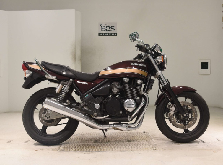 Мотоцикл Kawasaki ZEPHYR400 с пробегом 8454 km