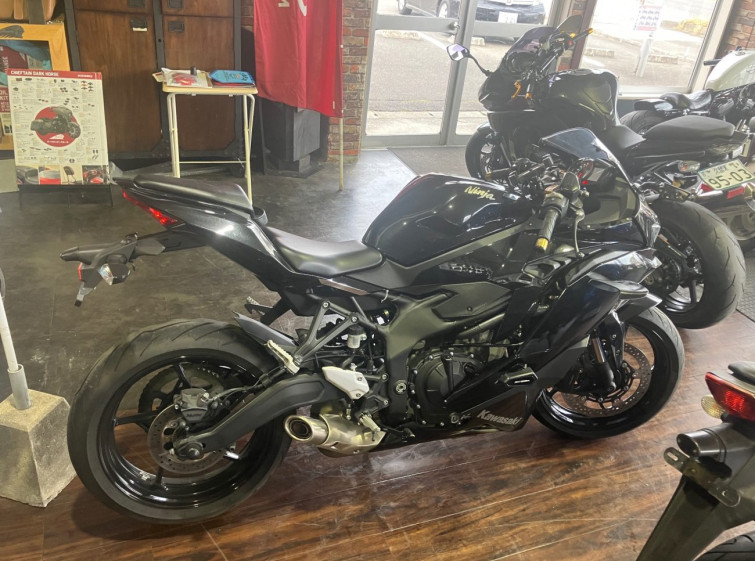 Мотоцикл Kawasaki NINJA ZX-25R з пробігом 14229 km