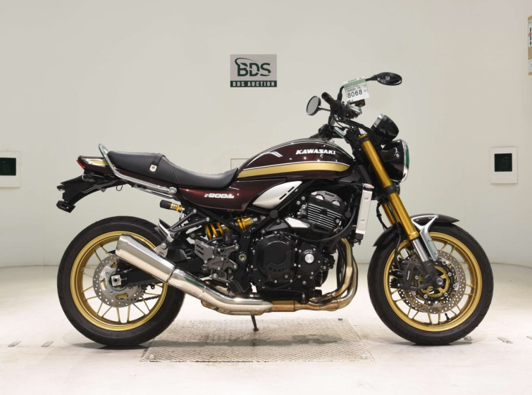 Мотоцикл Kawasaki Z900RS с пробегом 9037 km