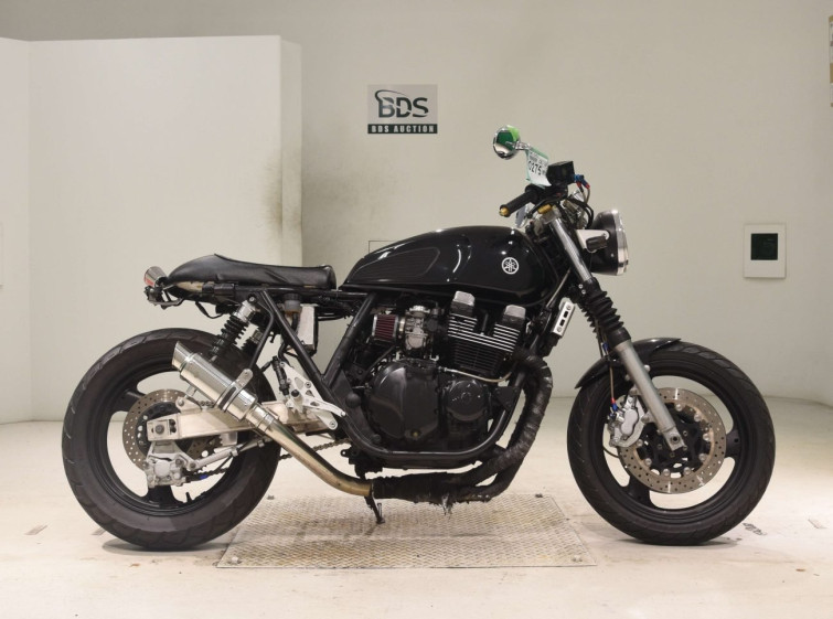 Мотоцикл Yamaha XJR400 с пробегом 2476 km