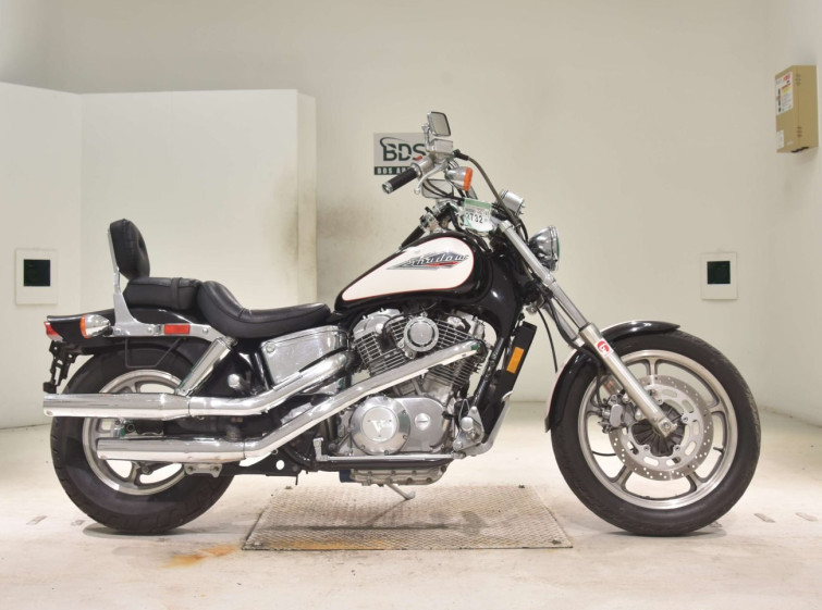 Мотоцикл Honda SHADOW1100 с пробегом 9733 km