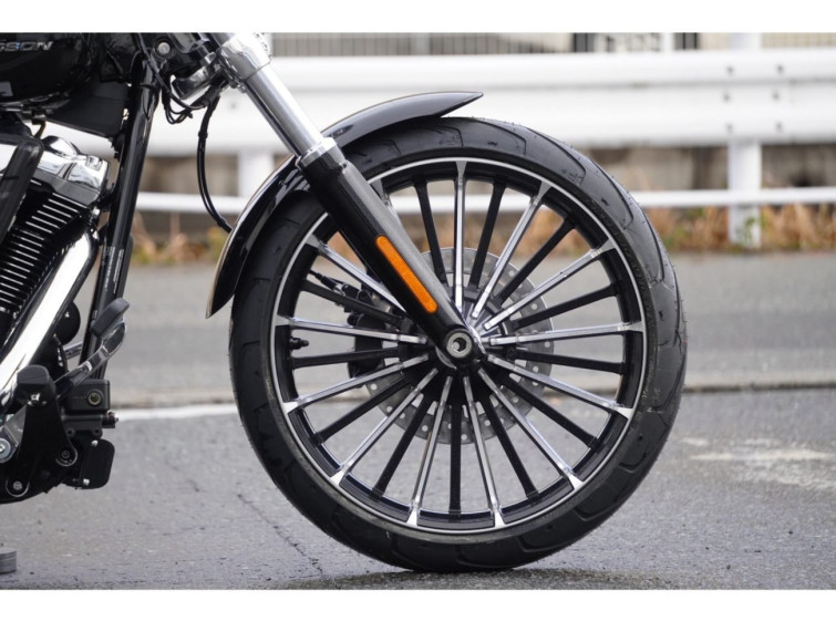 Мотоцикл HD ﾊｰﾚｰFXBR з пробігом 11 km