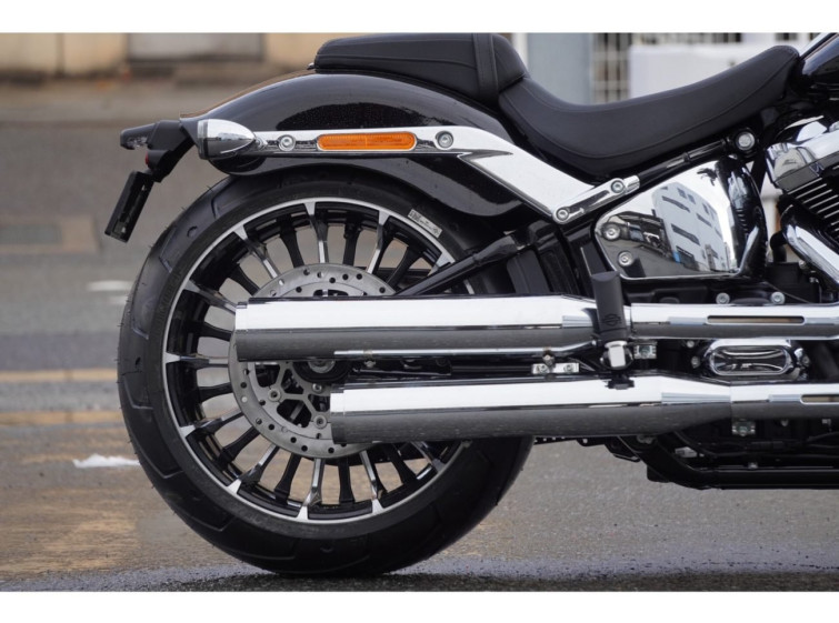 Мотоцикл HD ﾊｰﾚｰFXBR з пробігом 11 km