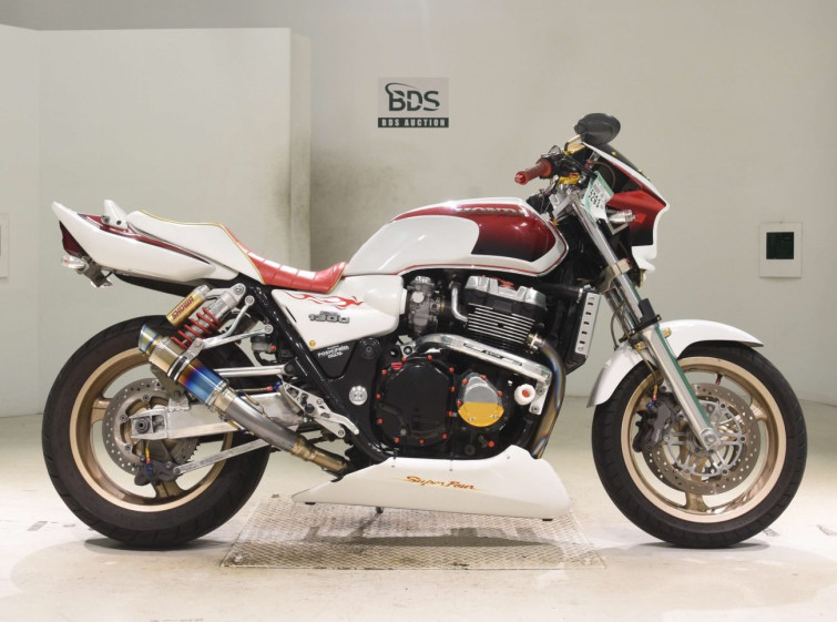 Мотоцикл Honda CB1300SF з пробігом 34998 km