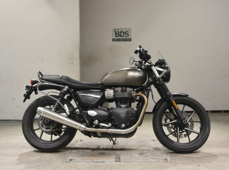 Мотоцикл Triumph STREET TWIN с пробегом 44396 km