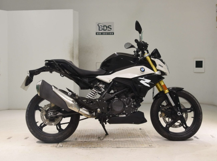 Мотоцикл BMW G310R с пробегом 961 km