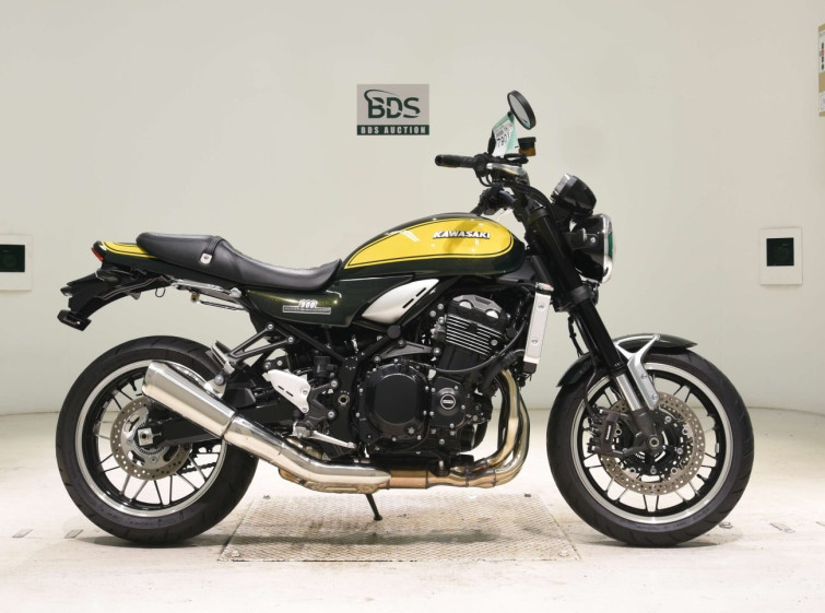 Мотоцикл Kawasaki Z900RS с пробегом 3239 km