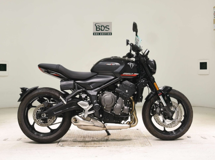 Мотоцикл Triumph TRIDENT660 з пробігом 15 km