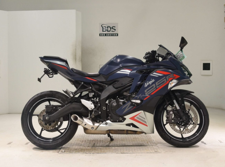 Мотоцикл Kawasaki NINJA ZX-25R з пробігом 35587 km