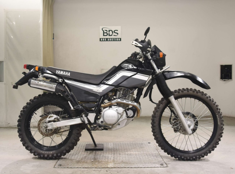 Мотоцикл Yamaha SEROW XT225 с пробегом 554 km
